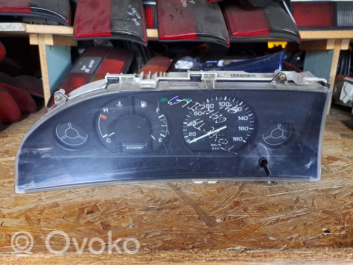 Toyota Corolla E100 Compteur de vitesse tableau de bord 830101E510