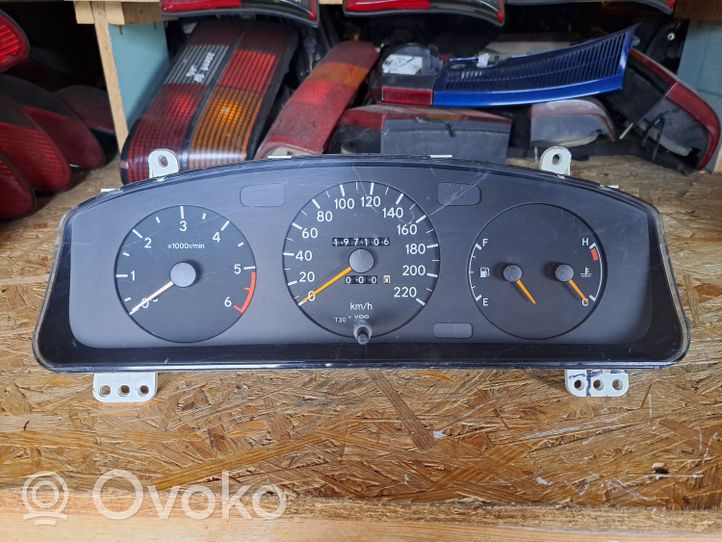 Toyota Carina T190 Compteur de vitesse tableau de bord 8380005220