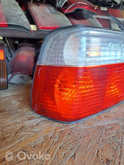 BMW 3 E36 Lampy tylne / Komplet 084441912L