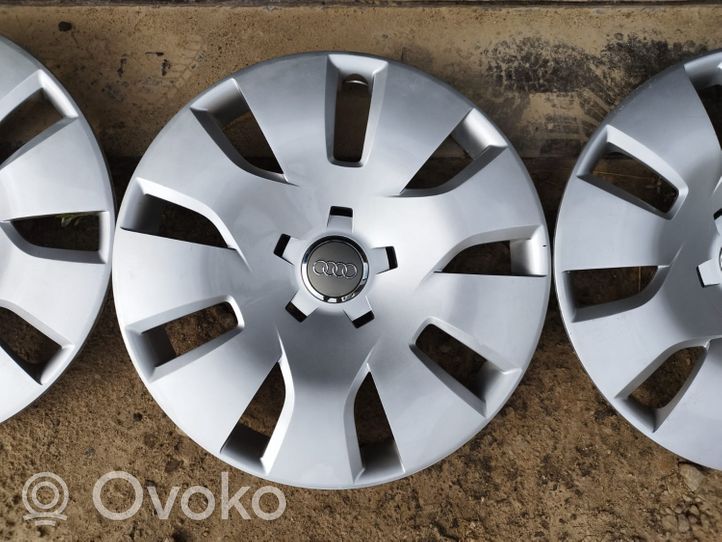 Audi A6 S6 C6 4F R16 wheel hub/cap/trim 8K0601147