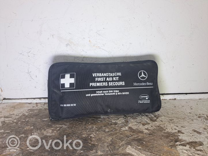 Mercedes-Benz A W168 Trousse de premiers secours A1688600050