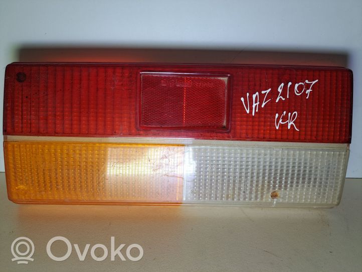 Lada 2107 Element lampy tylnej 21073716075