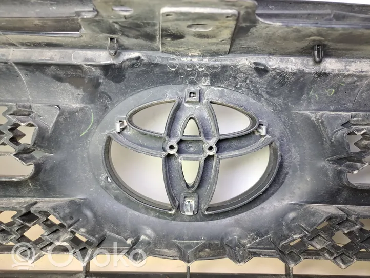 Toyota RAV 4 (XA30) Etupuskurin ylempi jäähdytinsäleikkö 5310142150