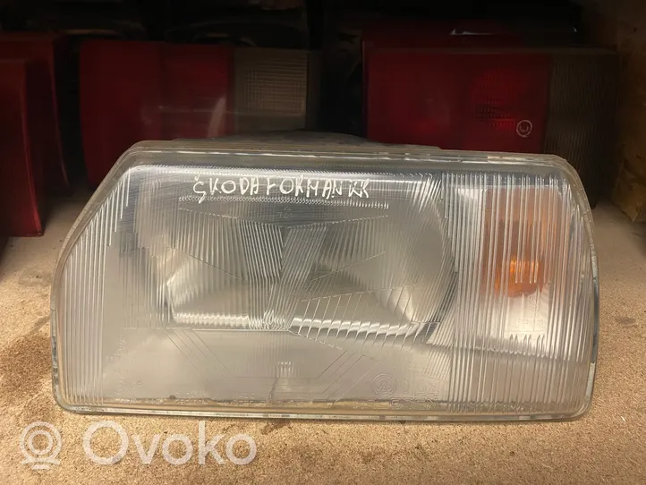 Skoda Favorit Forman (785) Lampa przednia 443311782102