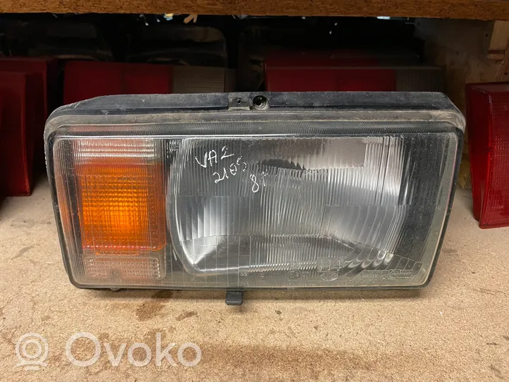 Lada 2104 - 2105 Lampa przednia 37003100180