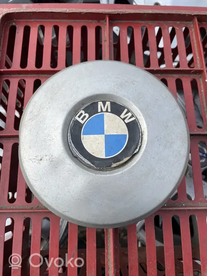 BMW 5 E12 Alkuperäinen pölykapseli 