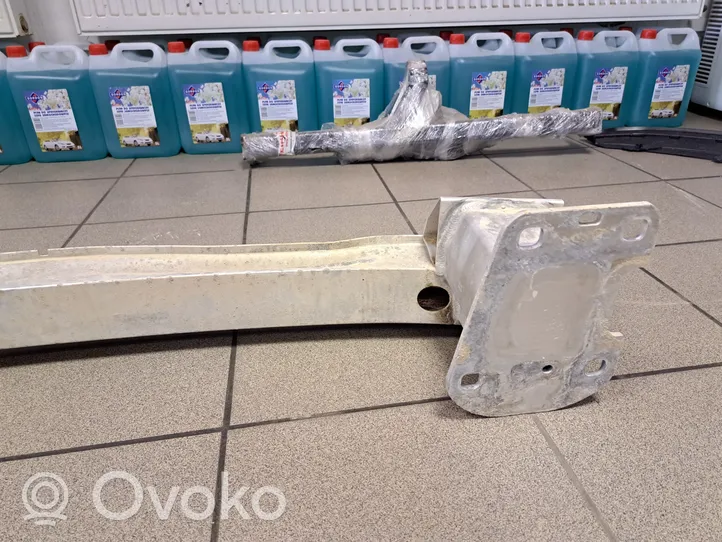 Audi Q7 4M Renfort de pare-chocs arrière 4M0807309