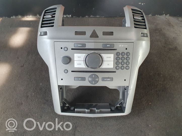 Opel Zafira B Radio/CD/DVD/GPS-pääyksikkö 