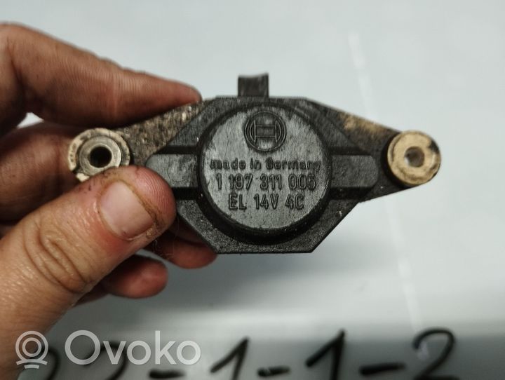 Volkswagen Polo Parte del generatore/alternatore 1197311005