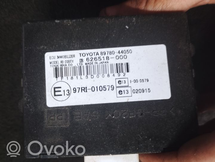 Toyota Avensis Verso Moduł / Sterownik immobilizera 8978044050