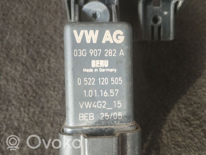 Volkswagen Golf V Žvakių pakaitinimo rėlė 03G907282A