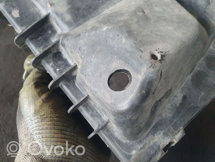 Opel Zafira B Boîte de batterie 13234223