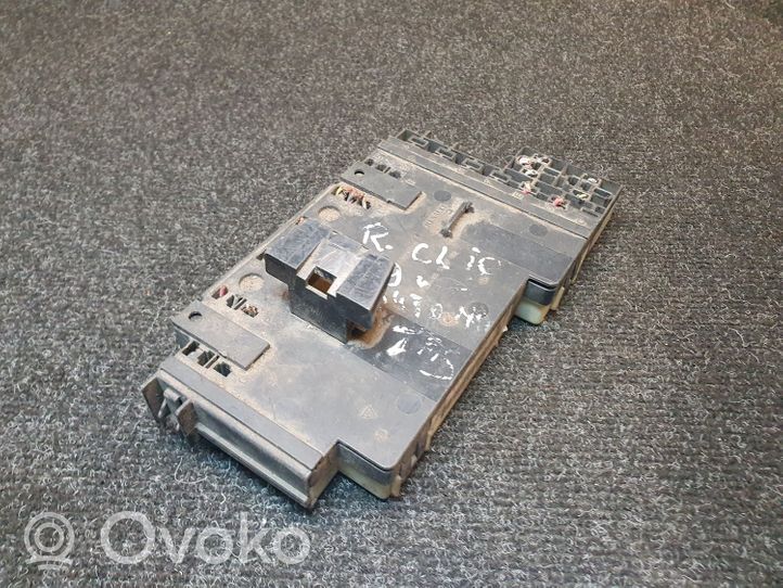 Renault Clio II Module de fusibles P7700429666F