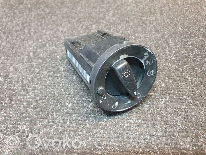 Skoda Octavia Mk2 (1Z) Interrupteur d’éclairage 04052001