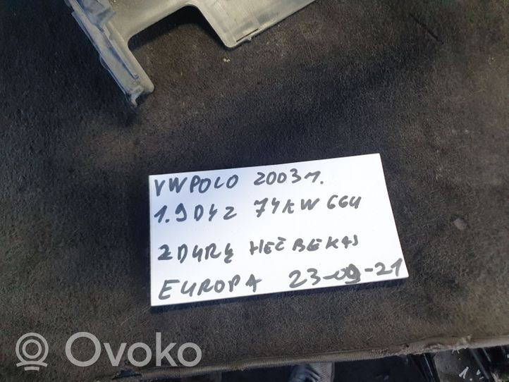 Volkswagen Polo Podstawa / Obudowa akumulatora 6Q0915331D