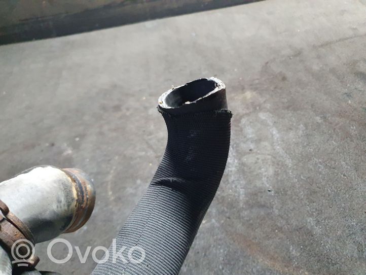 Opel Zafira A Durite de refroidissement tube 