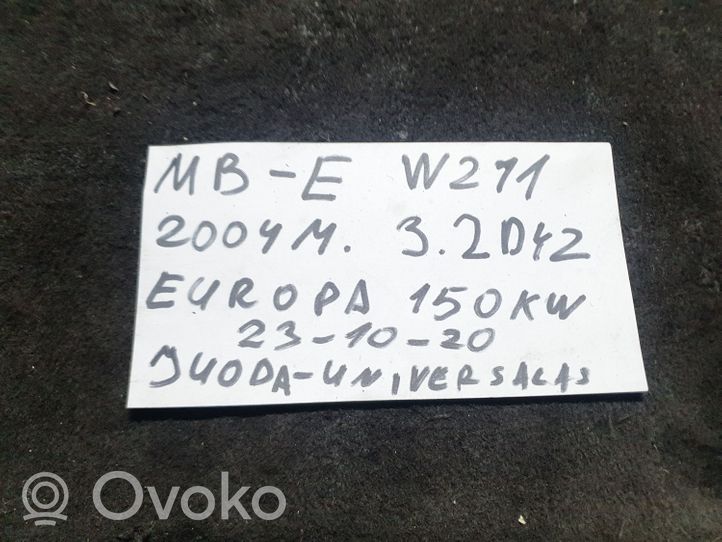 Mercedes-Benz E W211 Element deski rozdzielczej A2116890439