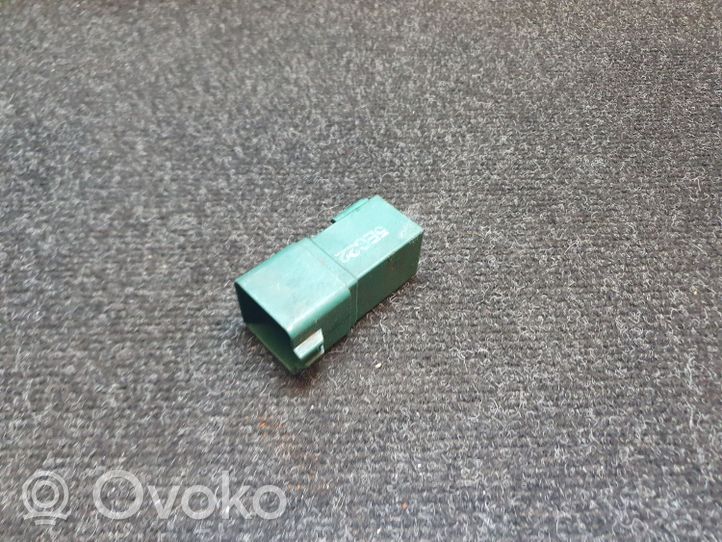 Ford Escort Coolant fan relay 93AG8C615CA