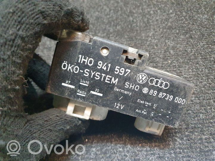 Volkswagen Golf III Glow plug pre-heat relay 1H0941597