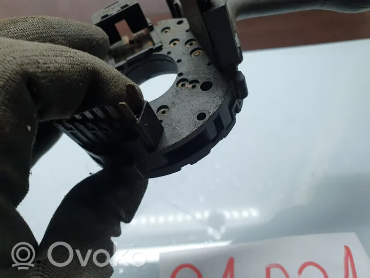 Volkswagen PASSAT B4 Leva indicatori QB91007