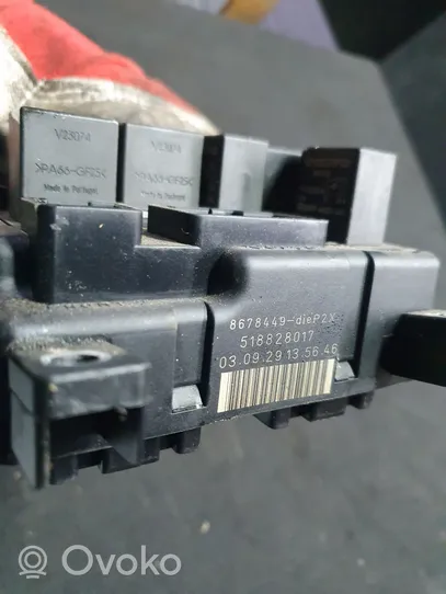 Volvo V70 Fuse module 518828017