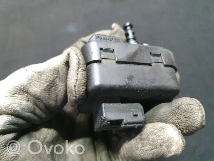 Volvo V70 Headlight level adjustment motor 