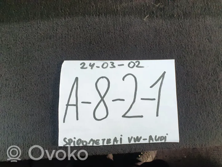 Audi A6 S6 C5 4B Spidometras (prietaisų skydelis) 110008880