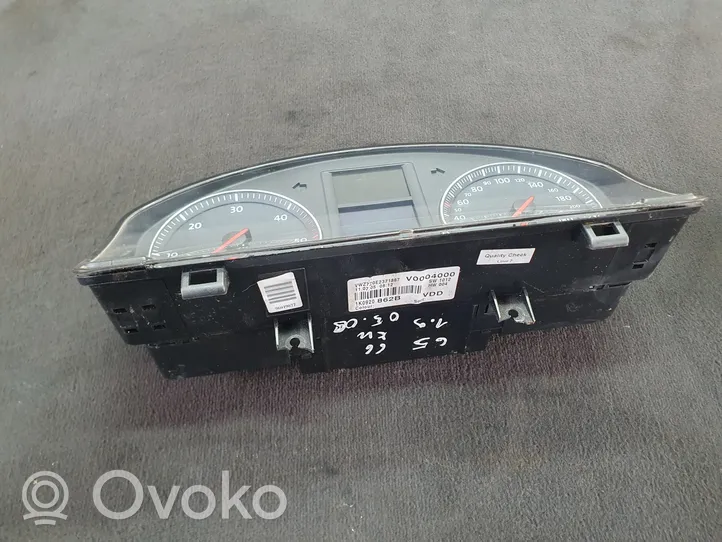 Volkswagen Golf V Tachimetro (quadro strumenti) 1K0920862B