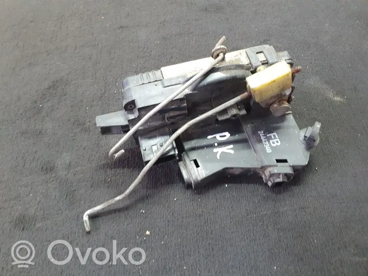 Opel Vectra C Front door lock 24447340