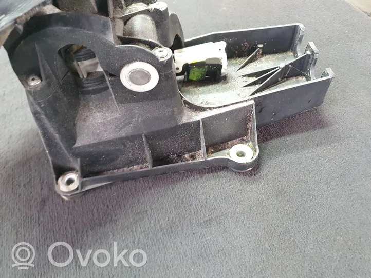 Opel Vectra C Pavarų perjungimo mechanizmas (kulysa) (salone) 24456030