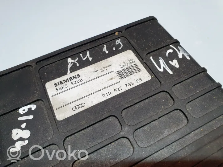 Audi A4 S4 B5 8D Module de contrôle de boîte de vitesses ECU 01N927733BB