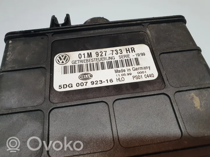 Volkswagen Golf III Module de contrôle de boîte de vitesses ECU 01M927733HR