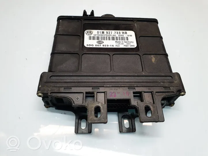 Volkswagen Golf III Module de contrôle de boîte de vitesses ECU 01M927733HR