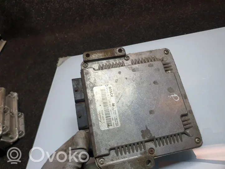 Renault Laguna II Sterownik / Moduł ECU 8200309318