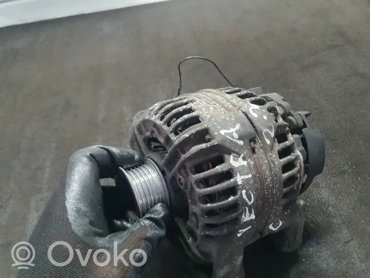 Opel Zafira A Generator/alternator 0124525030