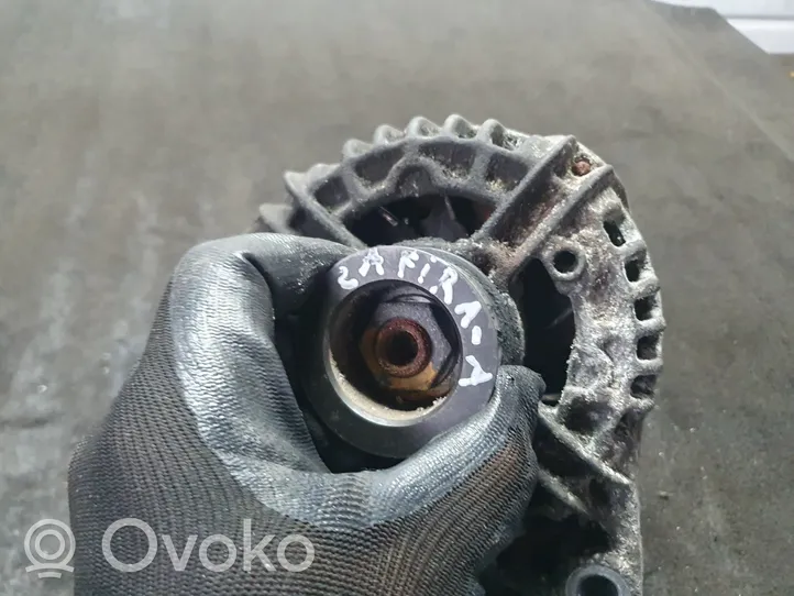 Opel Zafira A Generator/alternator 90561168