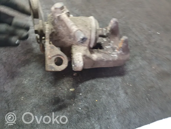 Volkswagen PASSAT B5 Caliper del freno trasero 