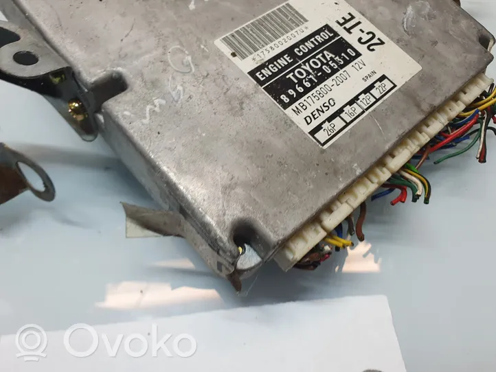 Toyota Avensis T220 Sterownik / Moduł ECU 8966105310