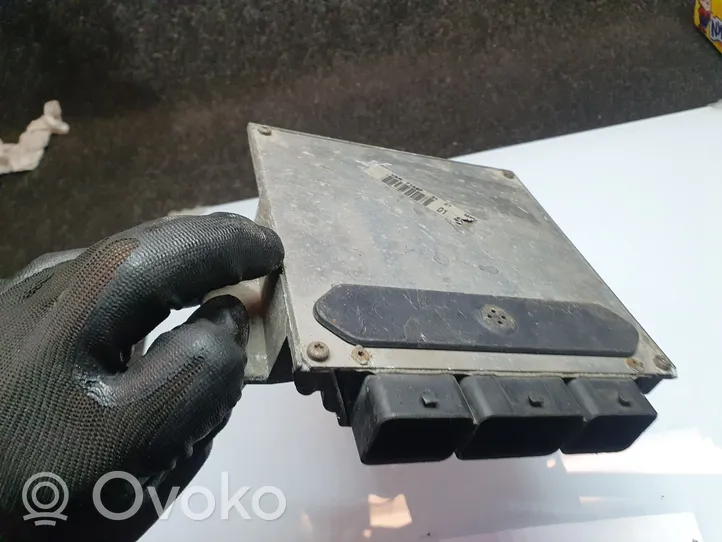 Peugeot 206 Sterownik / Moduł ECU 16623004