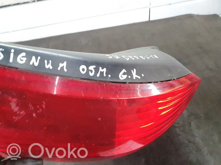 Opel Signum Задний фонарь в кузове 13159861