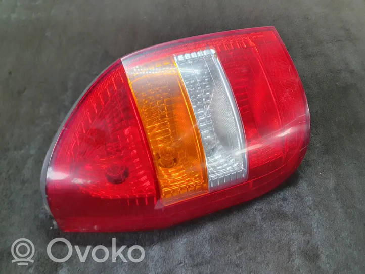 Opel Zafira A Rear/tail lights 62280