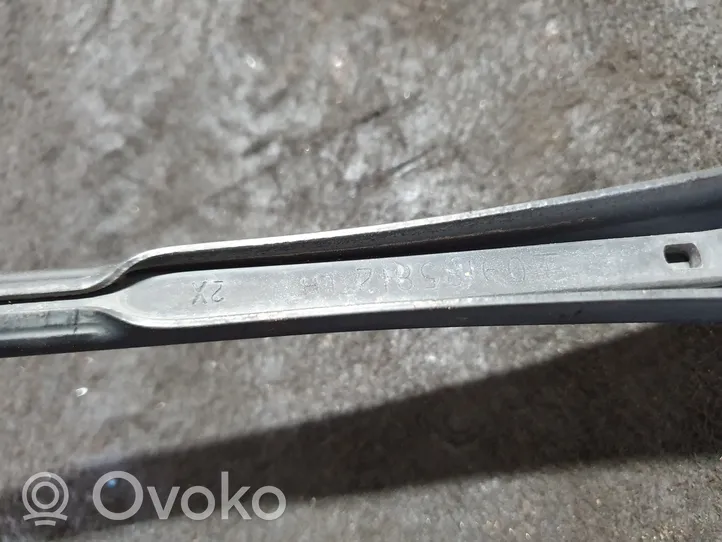 Opel Vectra C Front wiper blade arm 09185812LH