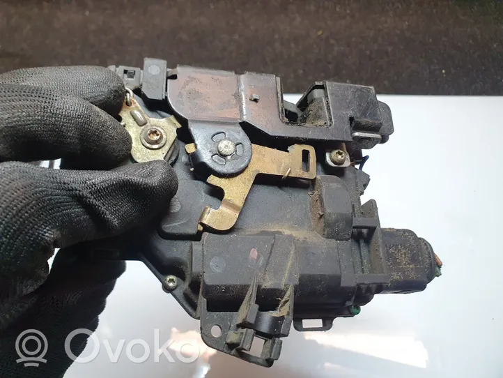 Seat Toledo I (1L) Front door lock 