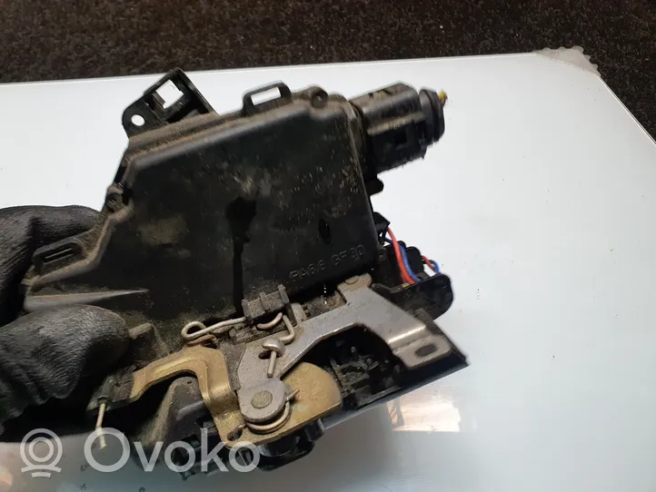 Seat Toledo I (1L) Front door lock 