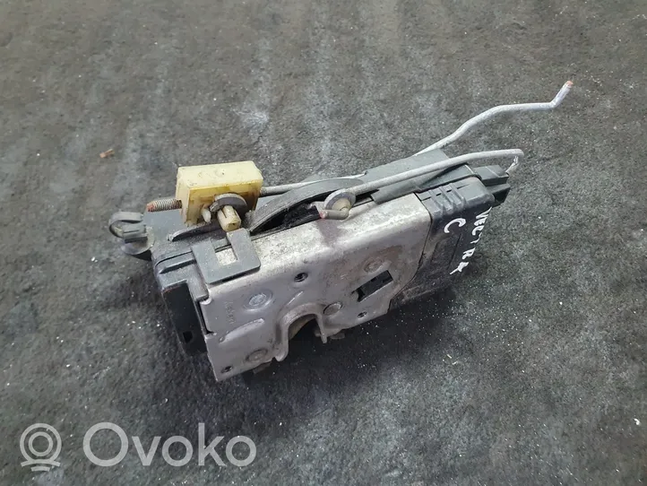 Opel Vectra C Front door lock 24447340