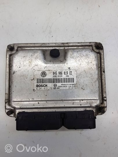 Skoda Fabia Mk2 (5J) Calculateur moteur ECU 045906019CE