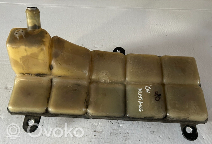 Ford Mustang IV Coolant expansion tank/reservoir 3R338A080AA