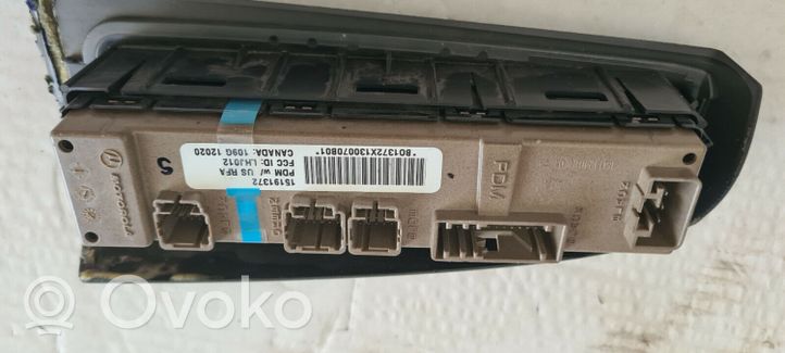 Chevrolet Suburban Electric window control switch 109G 12020