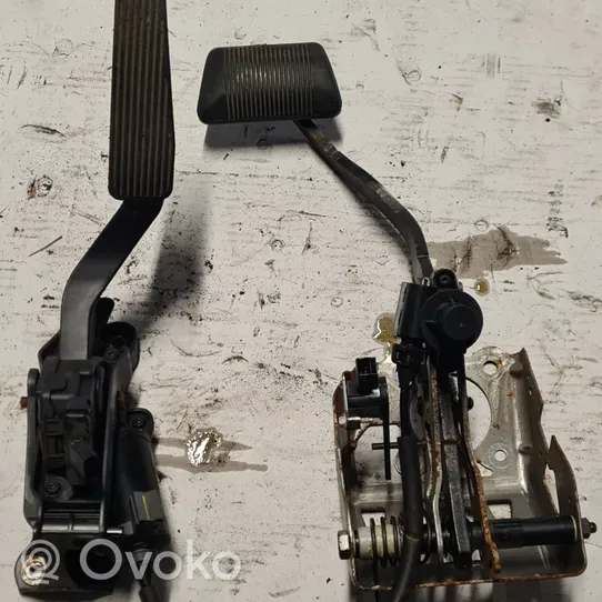 Chrysler 300C Pedal del acelerador 04861716AD