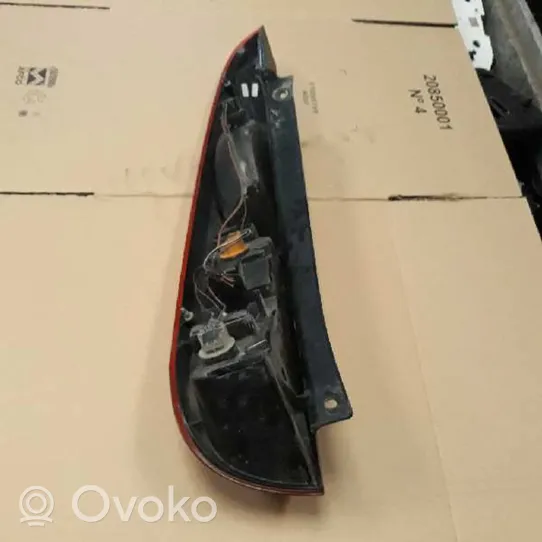 Ford Fiesta Lampa tylna 6S6113404AF